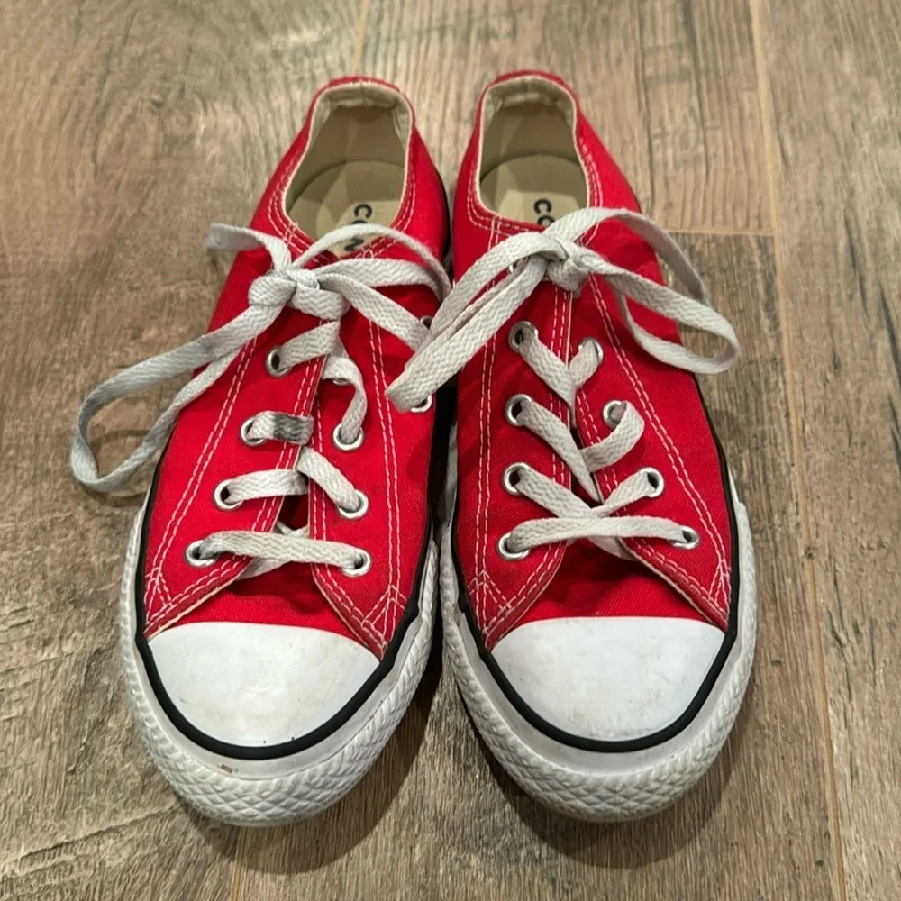 Converse Kid’s Red Sneakers Youth Size 1